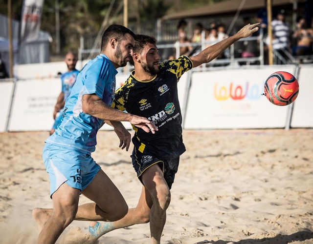 הסתיים בשיוויון. חמדה ג'בארין והרננדז כבשו צמד כ"א (צילום: עודד קרני)